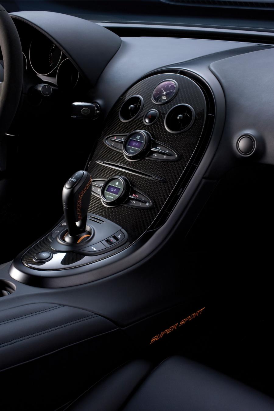  Bugatti Veyron 16.4 Super Sport 2010 года  (фото 25 из 103)